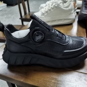 男士轻奢户外风轻便休闲鞋男士时尚皮鞋高端厚底男款潮鞋透气增高